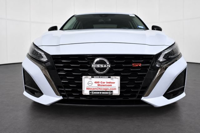Certified 2024 Nissan Altima 2.5 SR w/ SR Premium Package FWD image 2