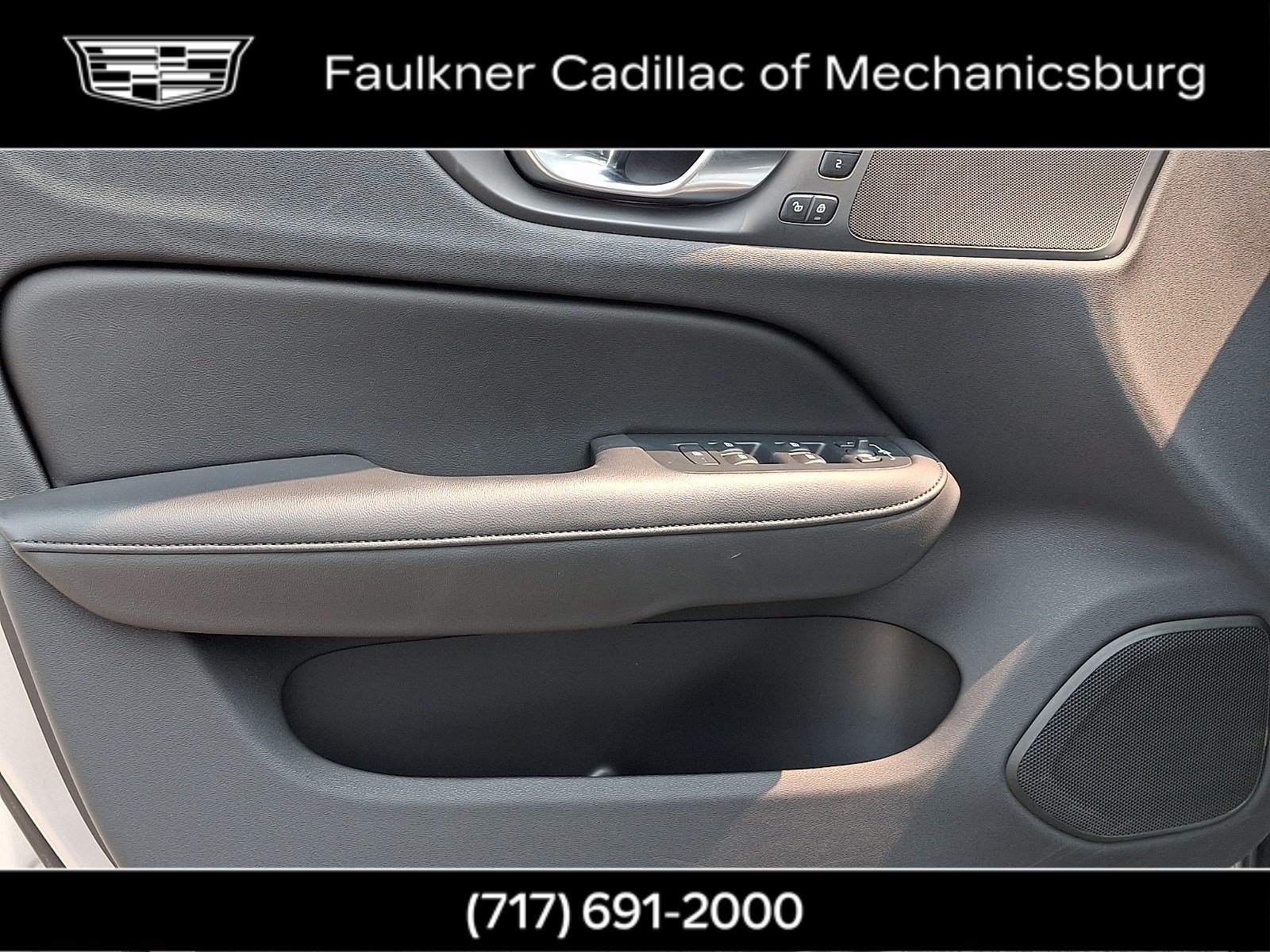 Used 2025 Volvo S60 B5 Core FWD image 18