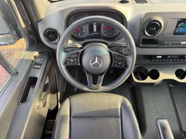 Used 2023 Mercedes-Benz Sprinter 2500 image 17