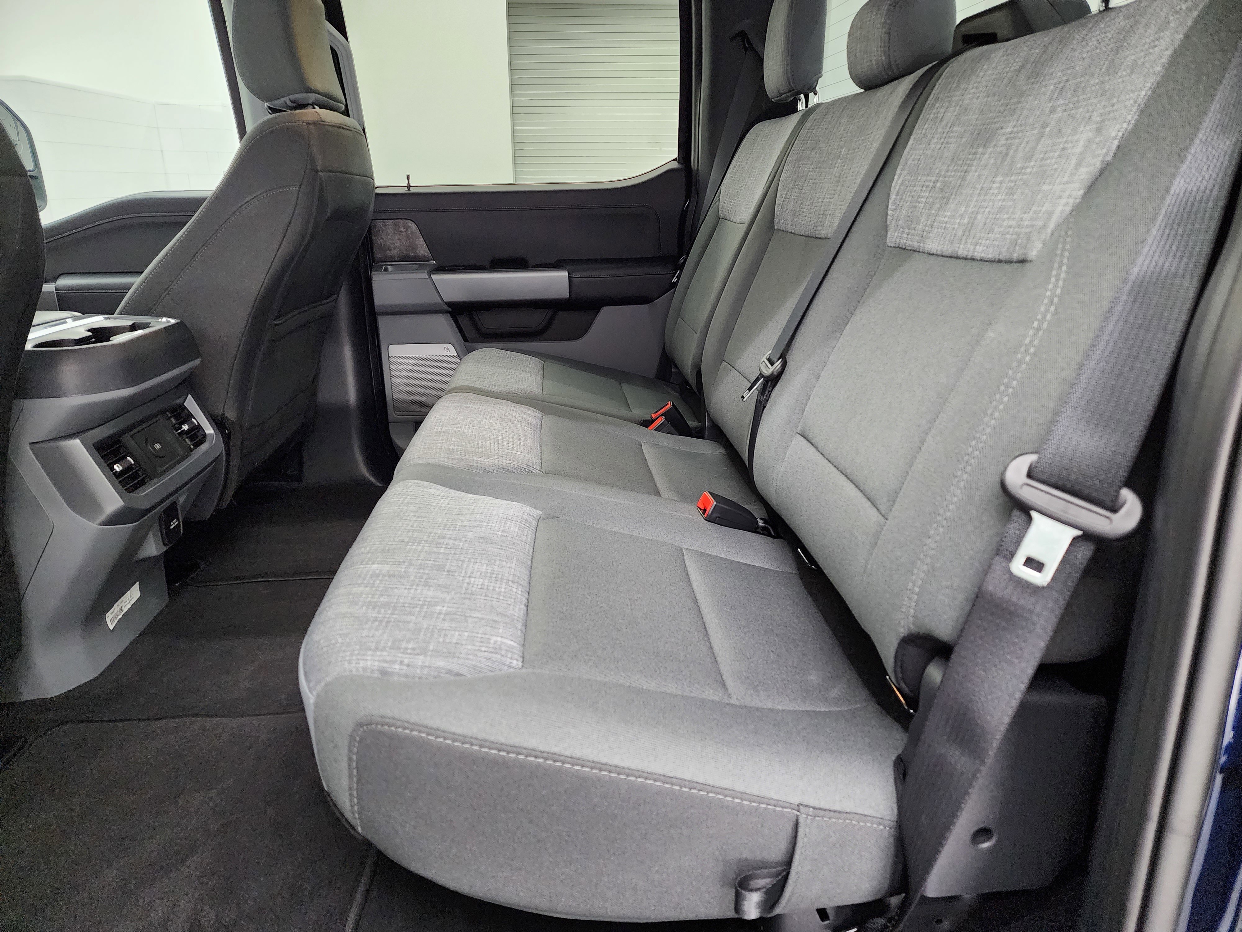 Used 2025 Ford F250 XLT w/ Black Appearance Package image 9