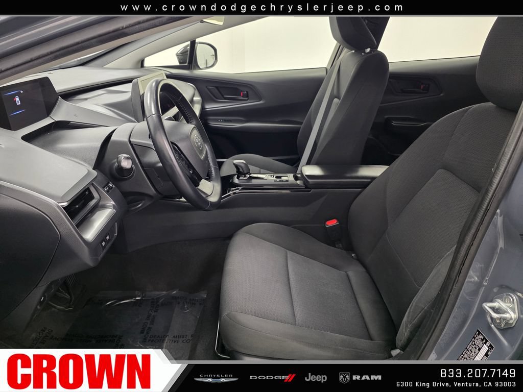 Used 2024 Toyota Prius LE FWD image 18