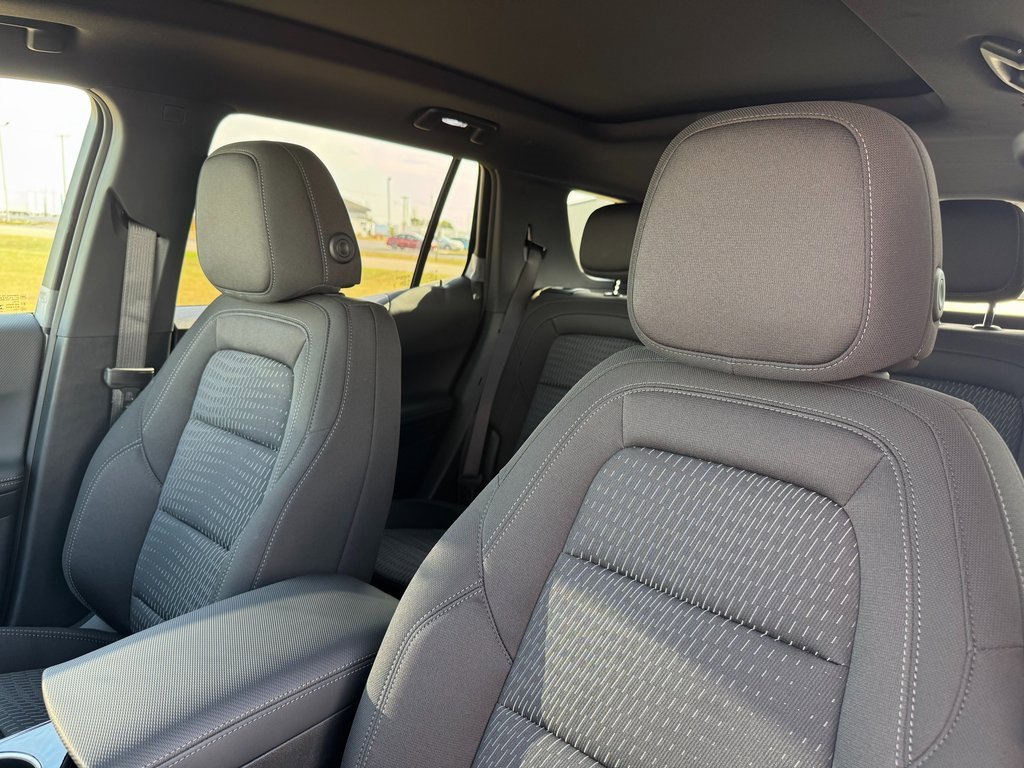 New 2026 Chevrolet Equinox LT w/ LPO, Floor Liner Package image 10