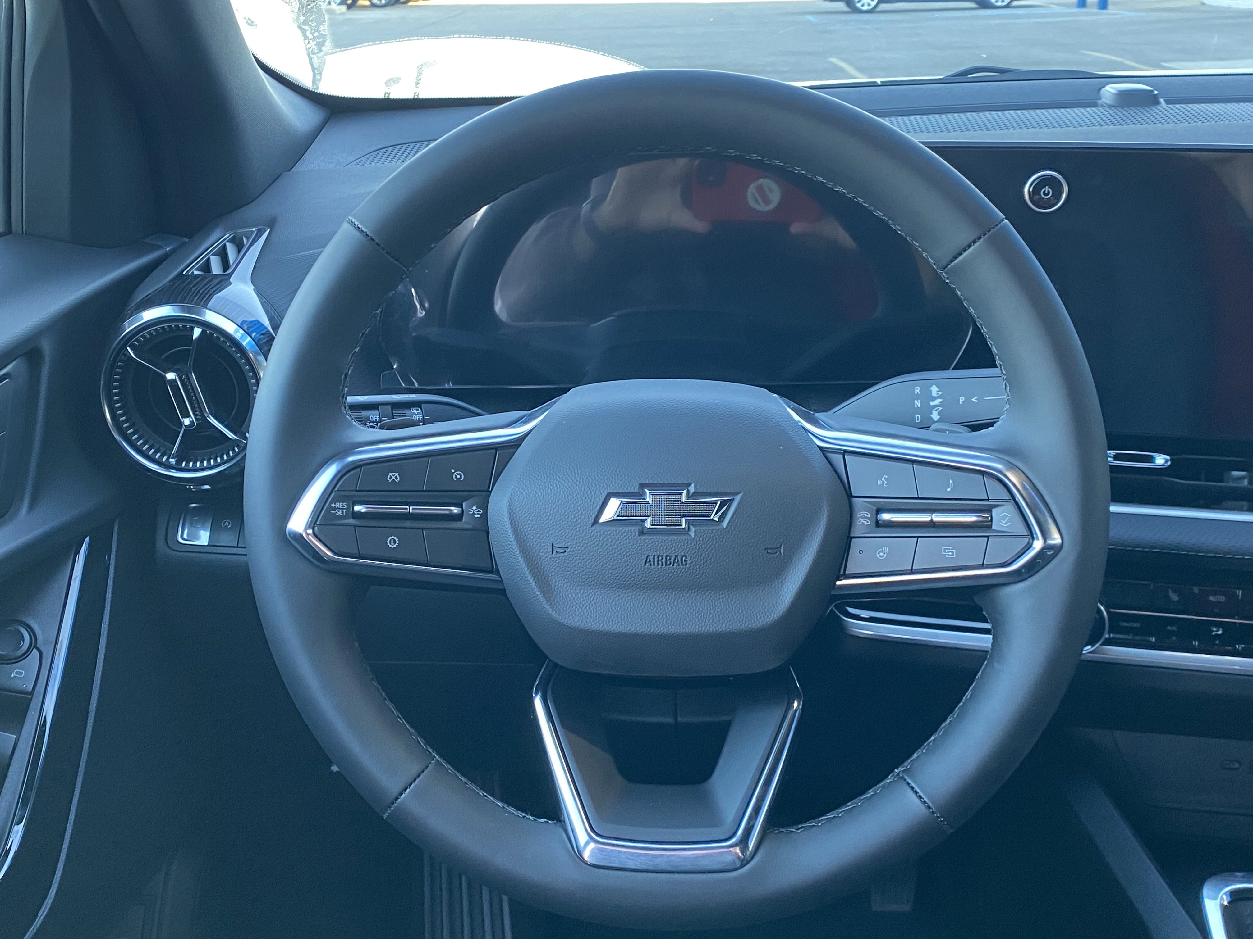 New 2026 Chevrolet Equinox LT w/ Convenience Package II image 12
