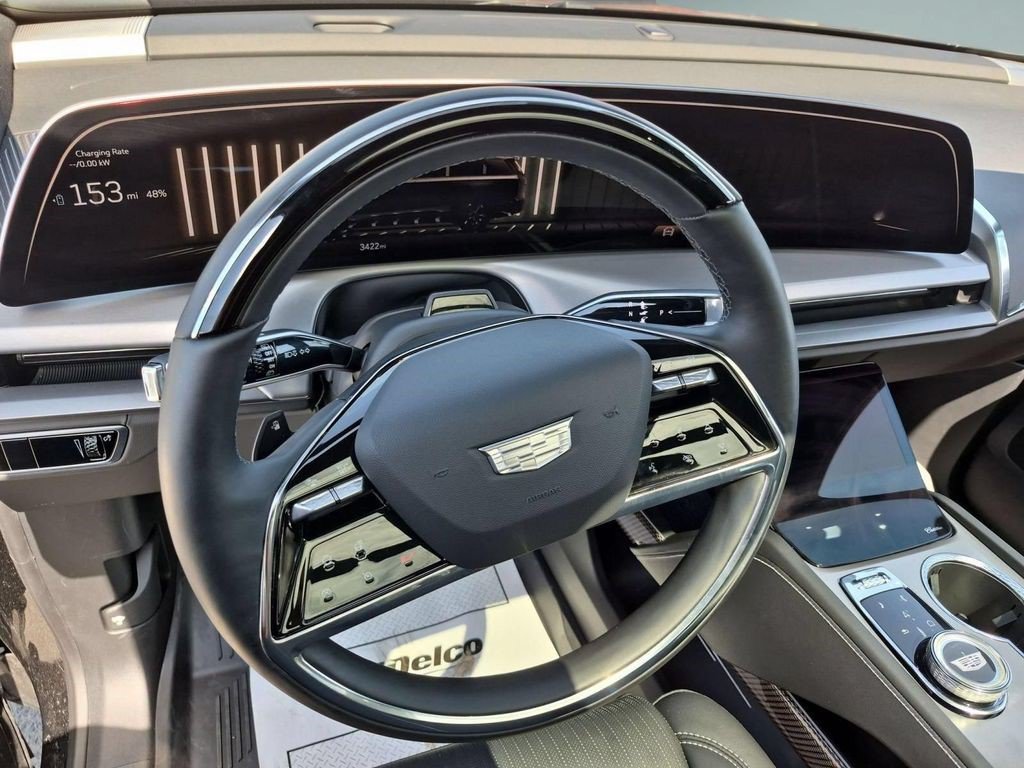 Certified 2026 Cadillac Vistiq Luxury w/ LPO, Floor Liner Package AWD/4WD image 10