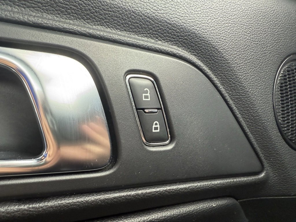 Used 2023 Ford Mustang Premium image 26