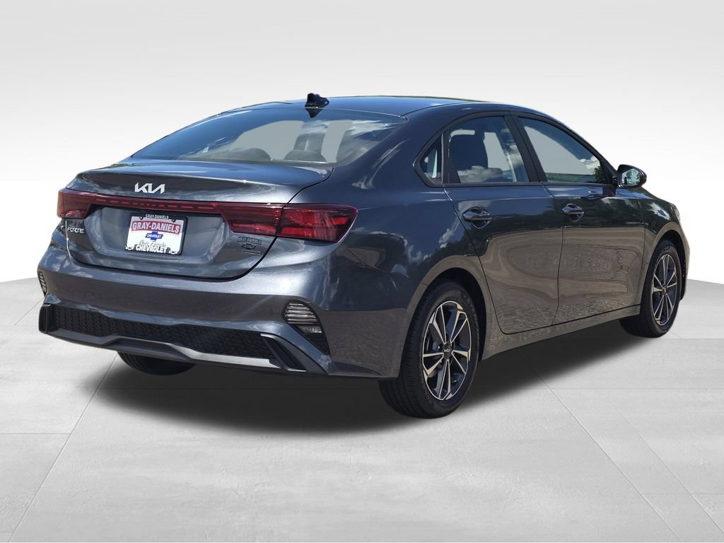 Used 2024 Kia Forte LXS FWD image 6