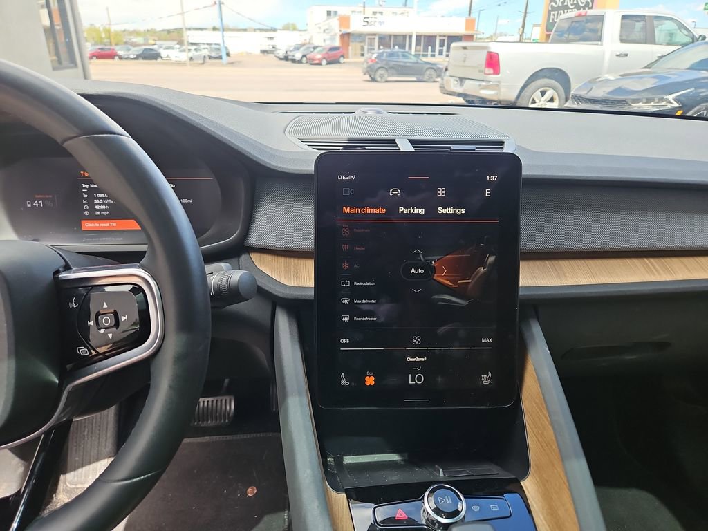 Used 2021 Polestar Polestar 2 w/ Performance Package image 17