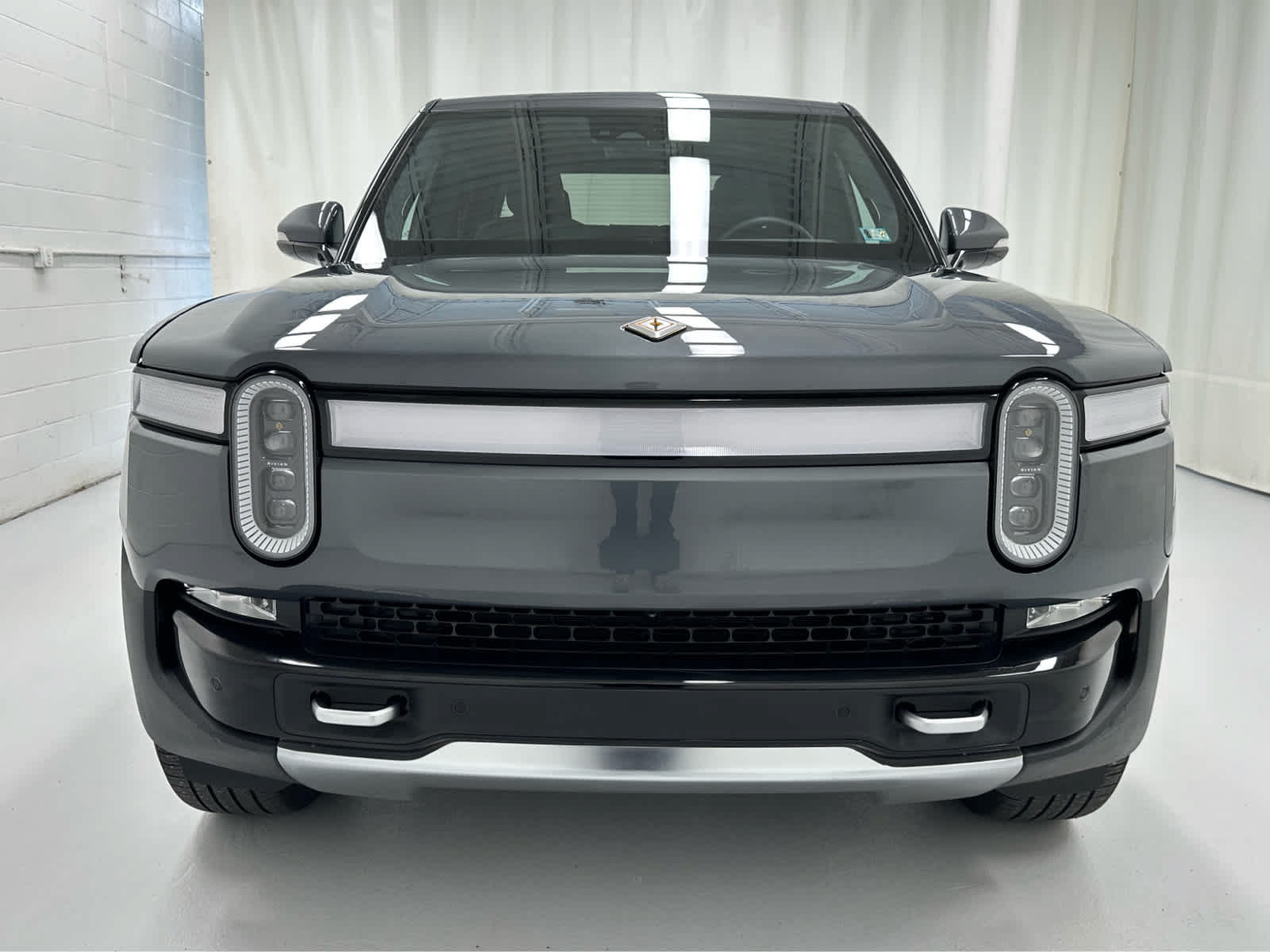 Used 2023 Rivian R1T Adventure AWD/4WD image 5