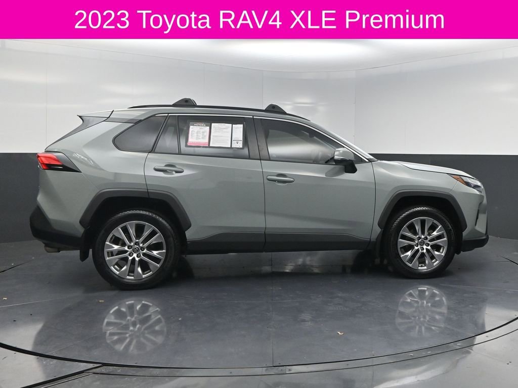 Used 2023 Toyota RAV4 XLE Premium image 4