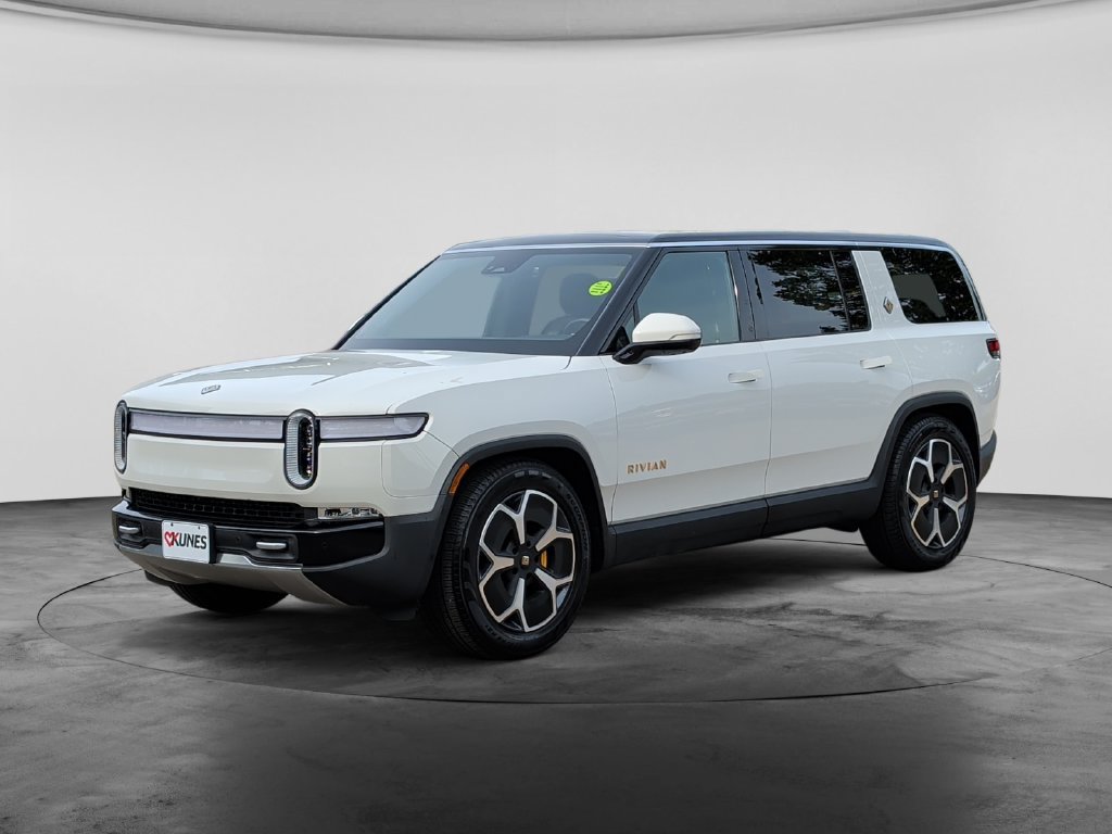 Used 2024 Rivian R1S Adventure Quad AWD/4WD image 3