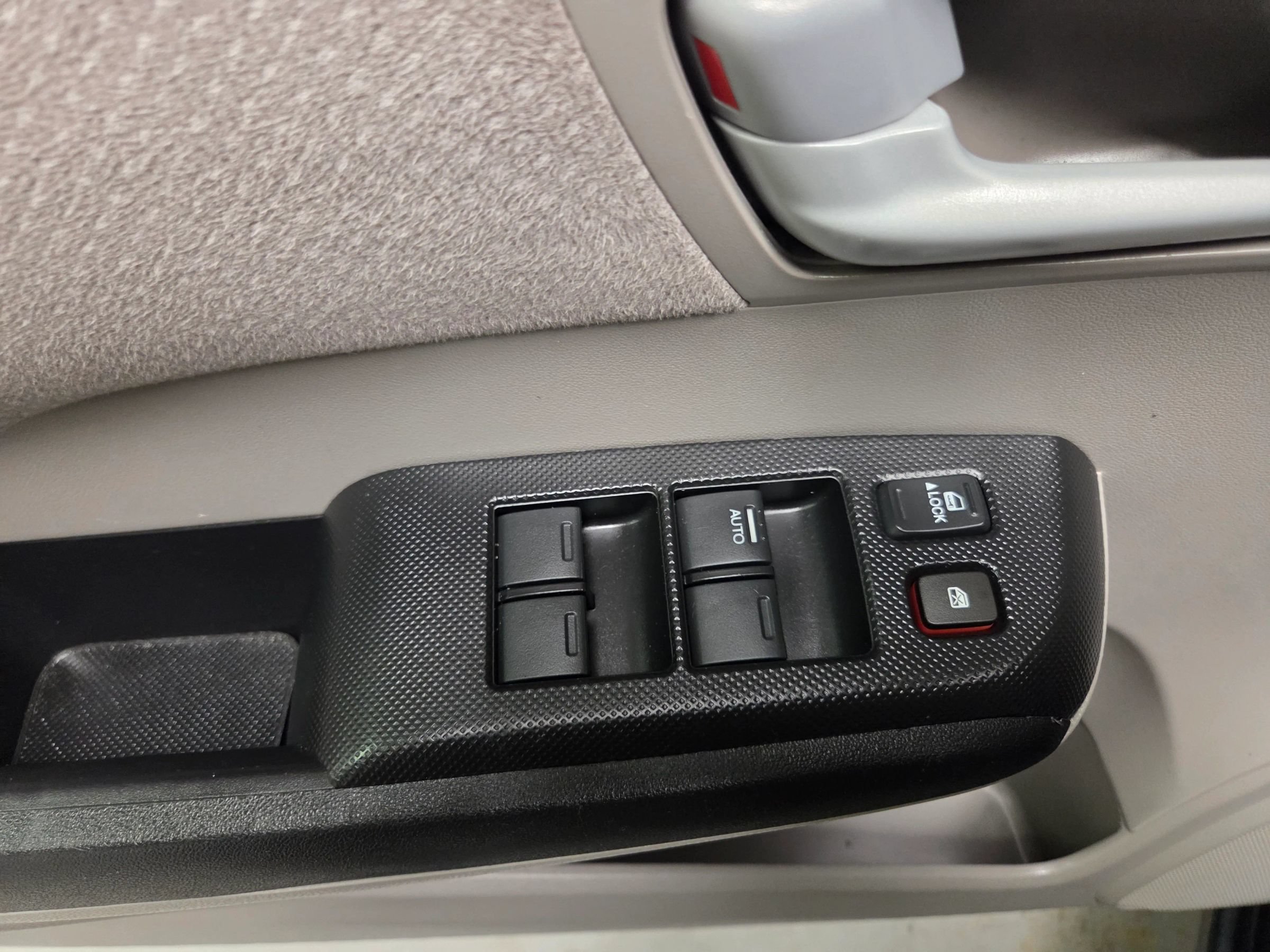 Used 2012 Honda Insight image 16
