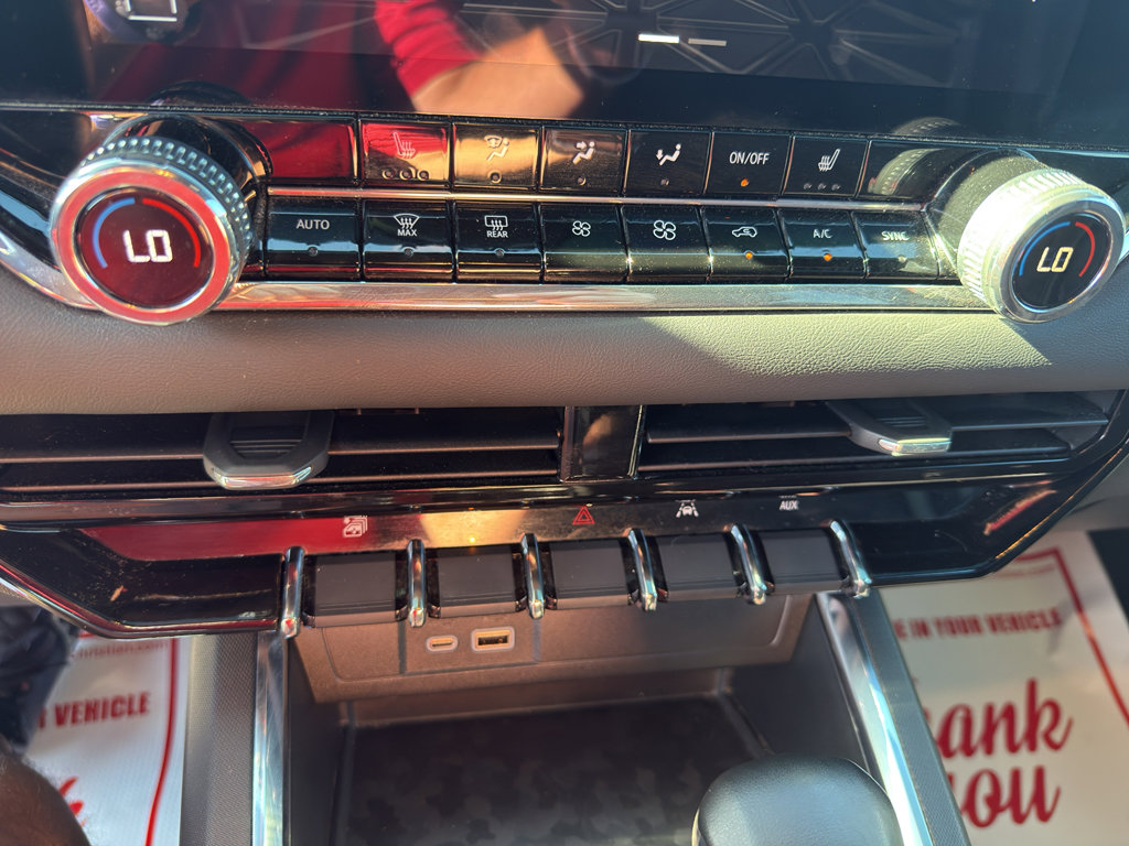 Used 2024 GMC Canyon Elevation w/ Elevation Premium Package image 15