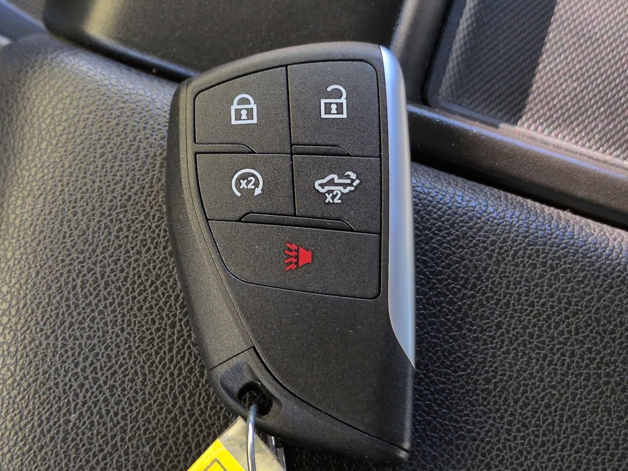 Used 2024 Chevrolet Silverado 1500 LT RWD image 28