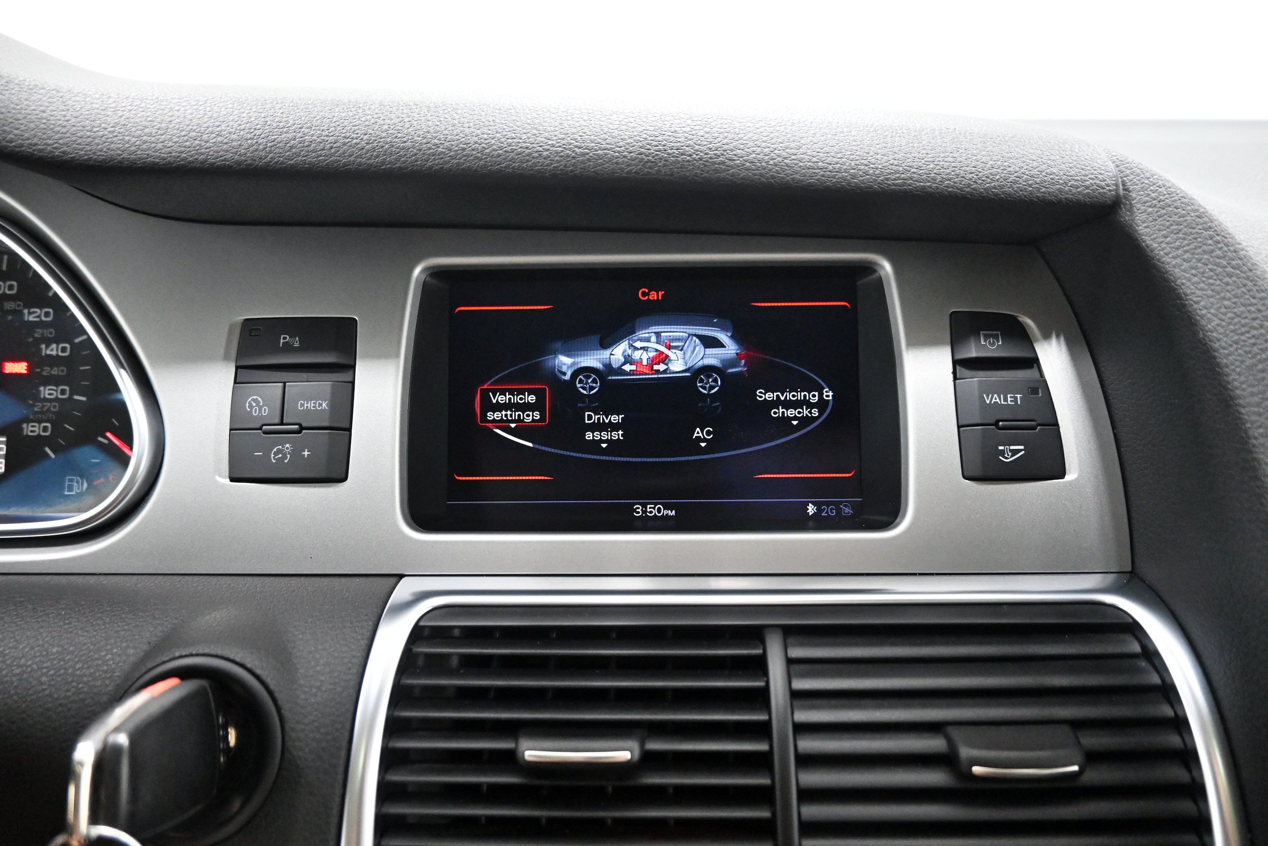Used 2015 Audi Q7 TDI Premium Plus w/ Premium Plus Package AWD/4WD image 16
