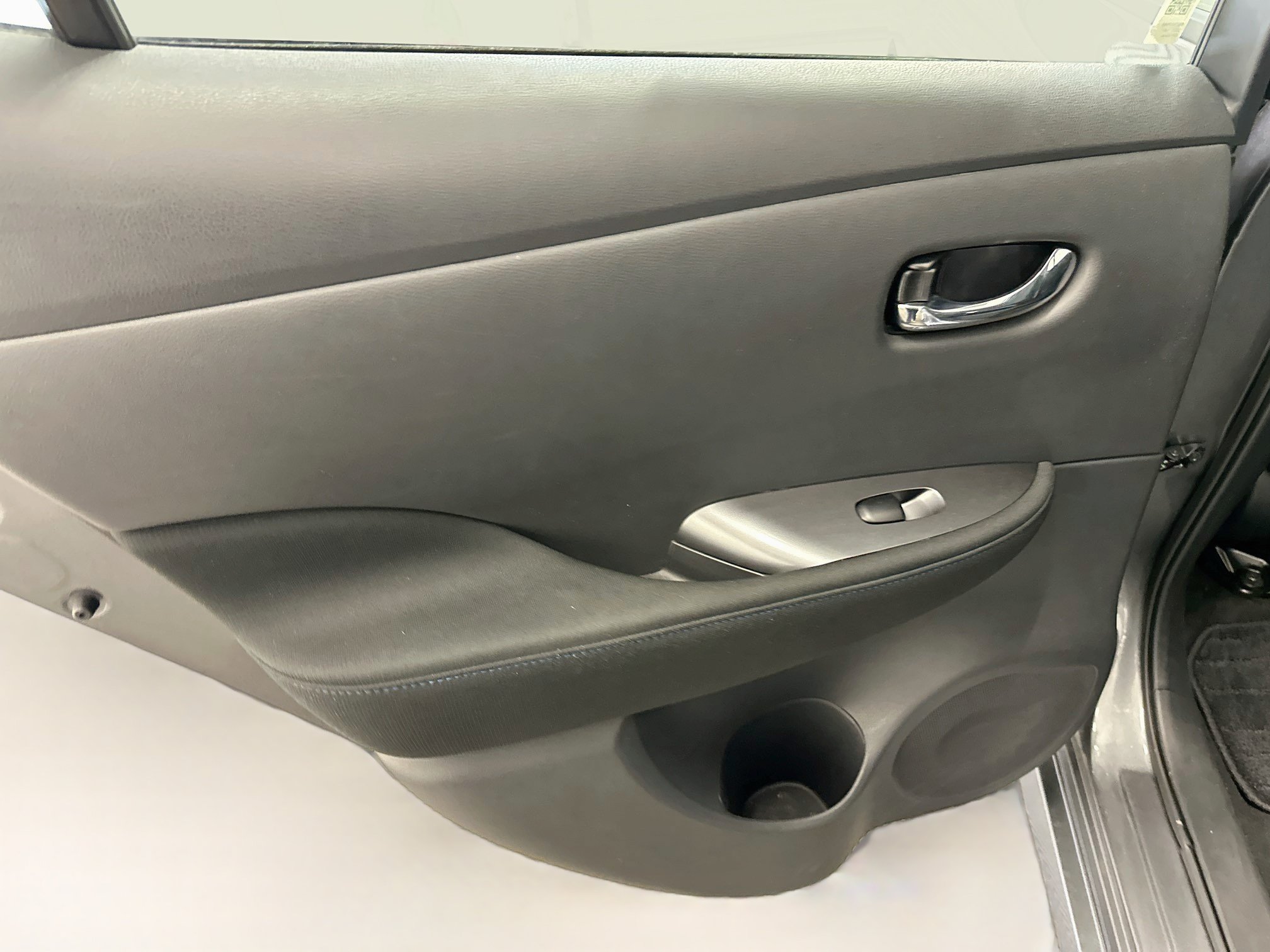 Used 2025 Nissan Leaf S FWD image 26