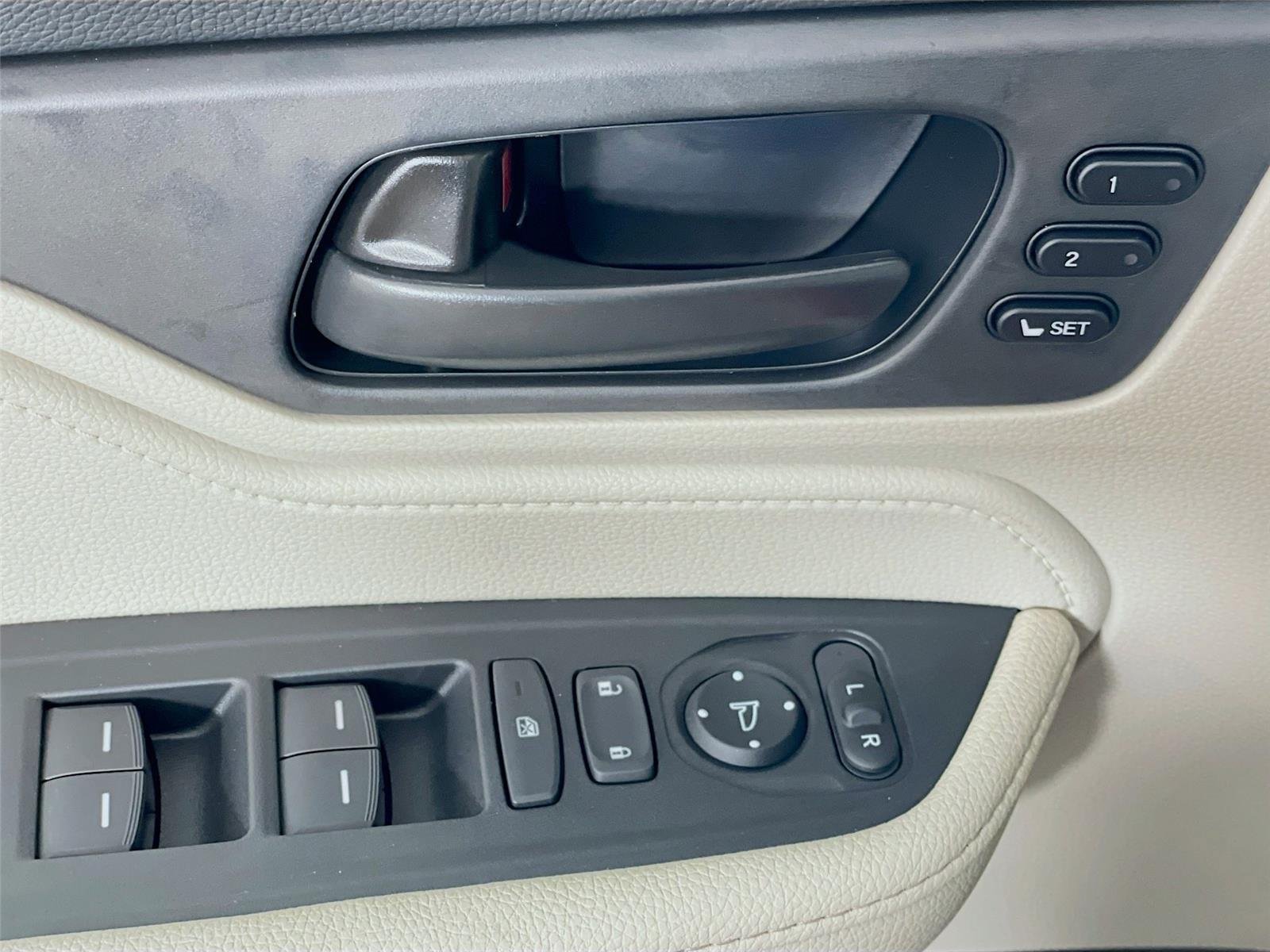 New 2026 Honda Odyssey EX-L image 23