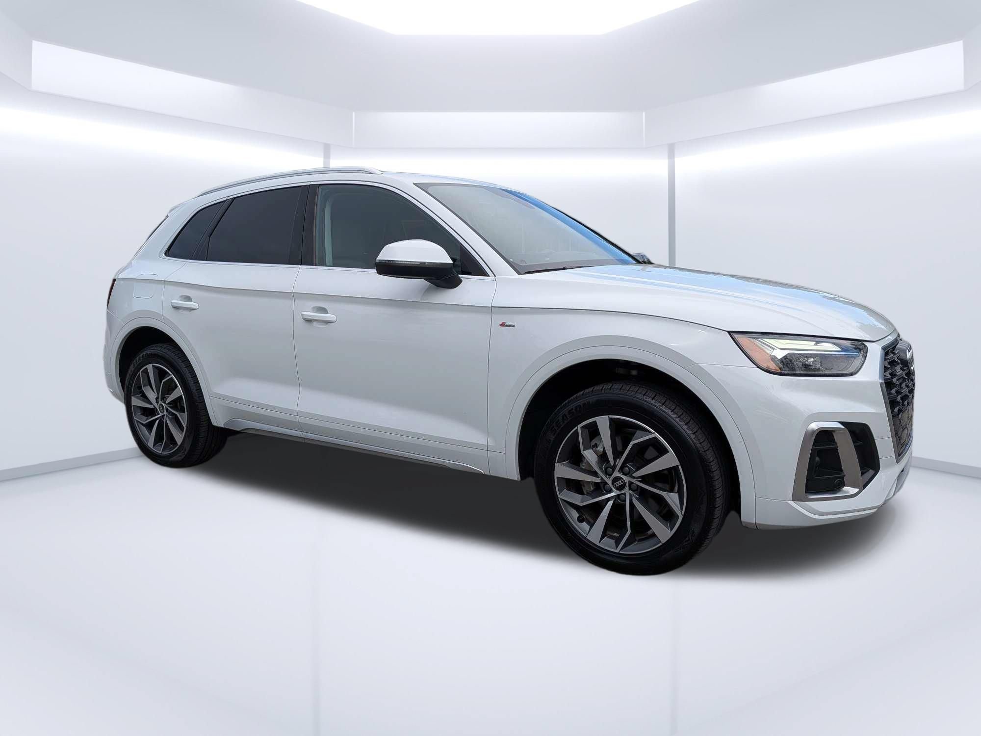 Certified 2023 Audi Q5 2.0T Premium Plus w/ Premium Plus Package AWD/4WD image 1
