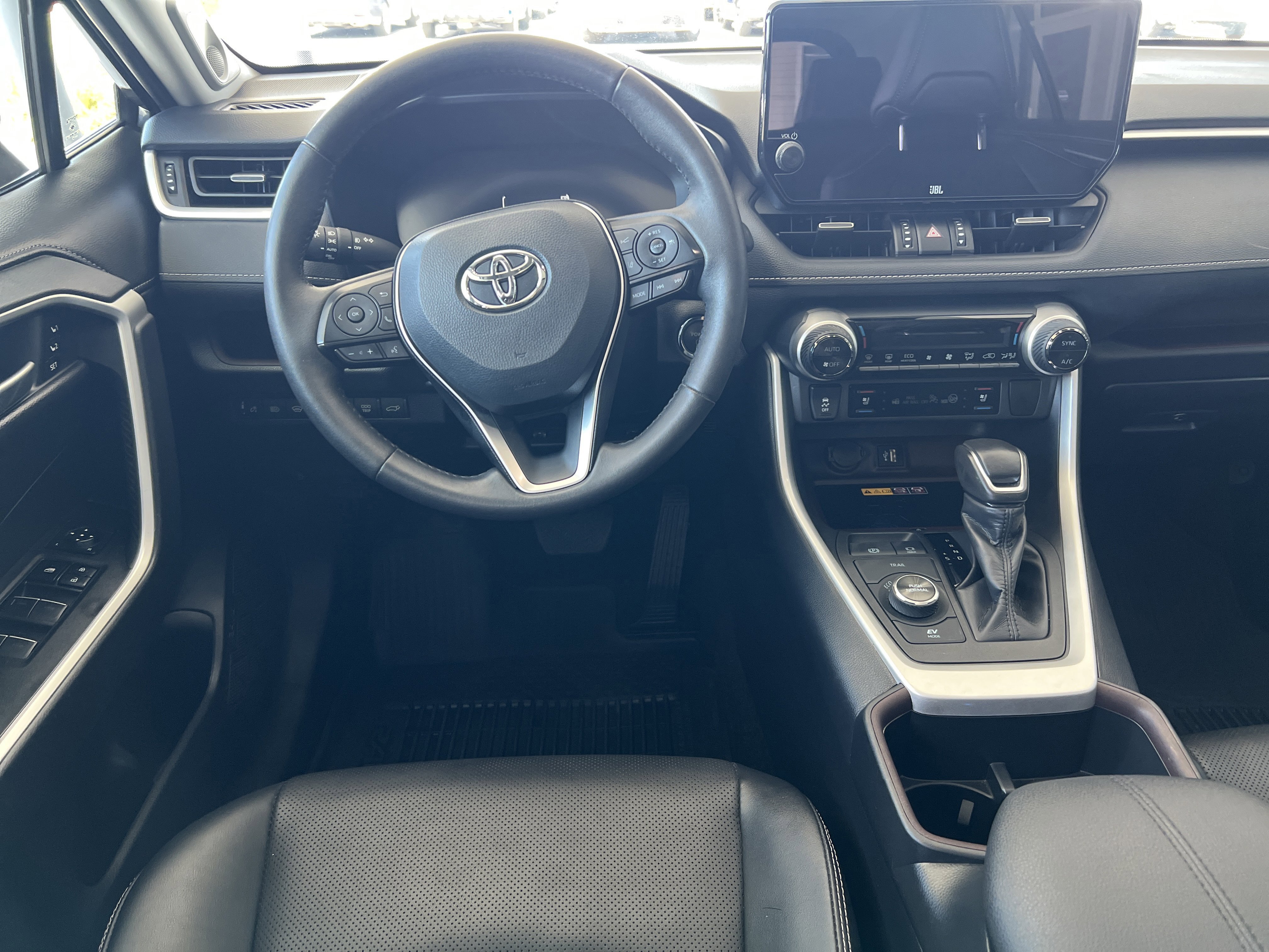 Used 2024 Toyota RAV4 Limited w/ Advanced Technology Package AWD/4WD image 9