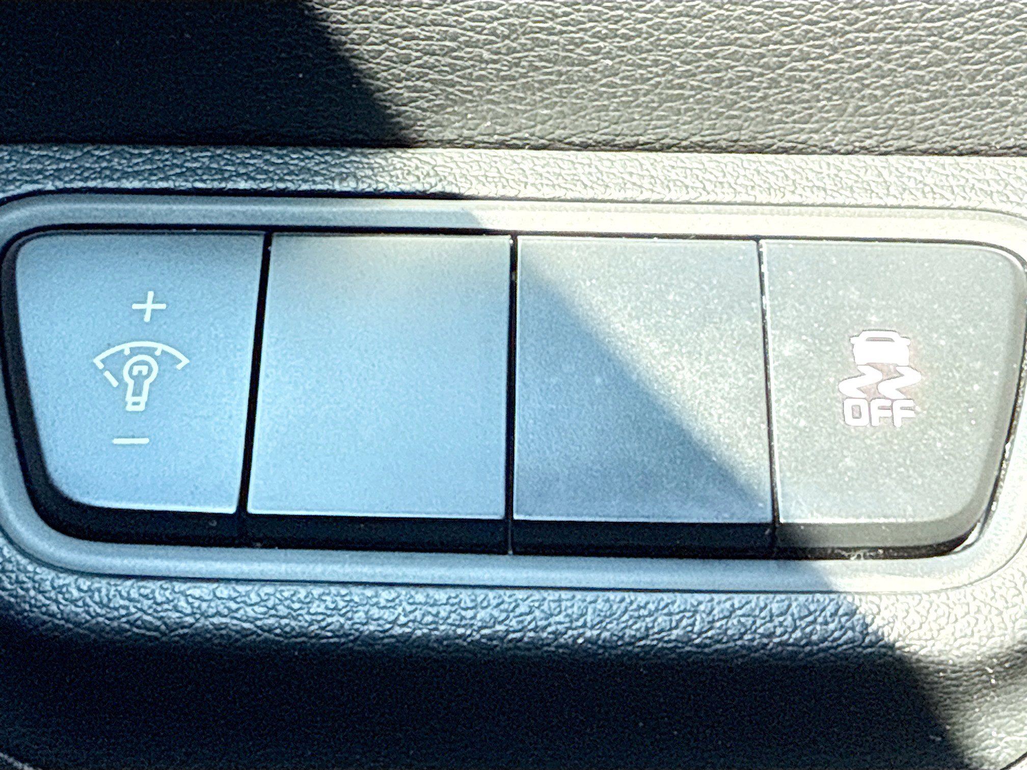 Used 2023 Kia Forte LXS image 33