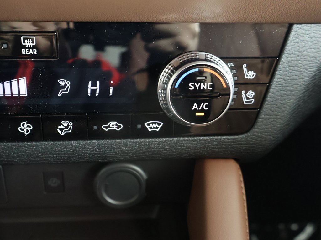 New 2026 Mitsubishi Outlander SEL image 55