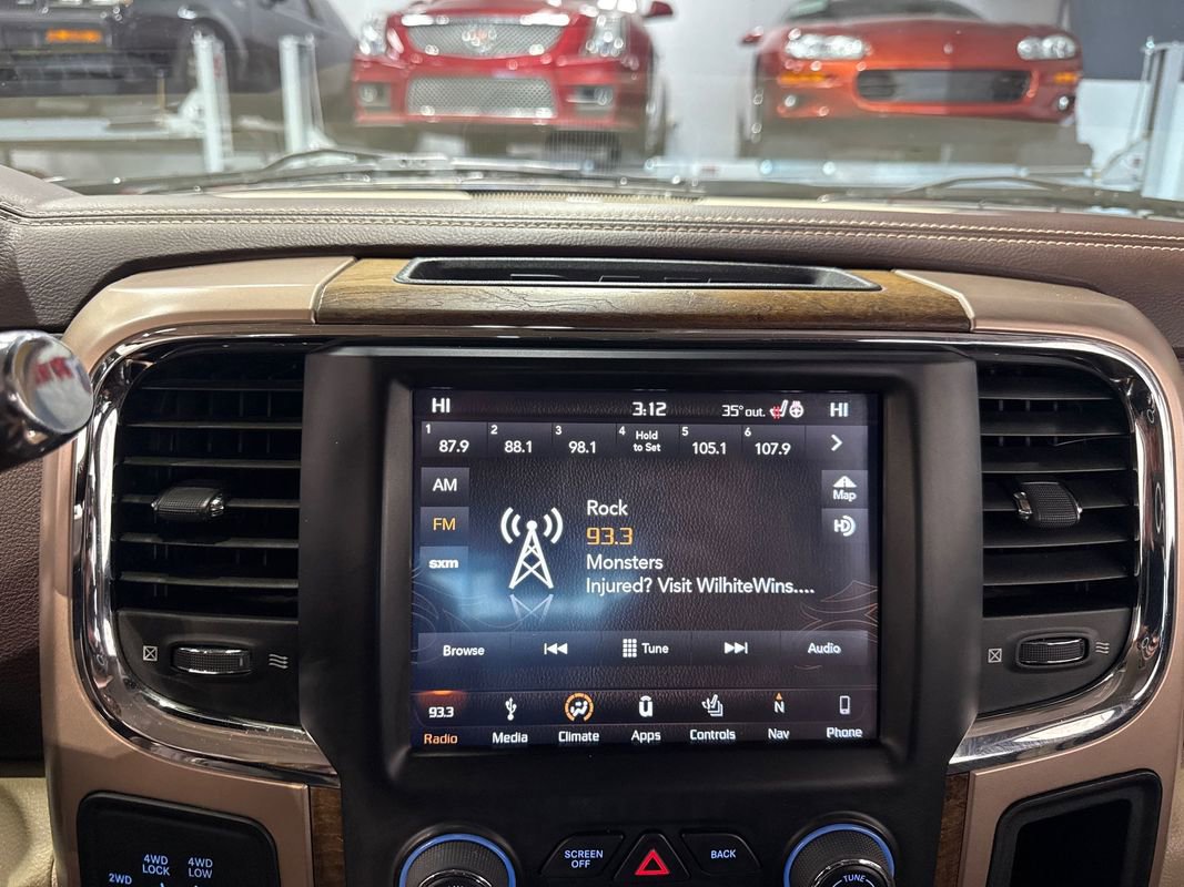 Used 2015 RAM 2500 Longhorn w/ Convenience Group image 14