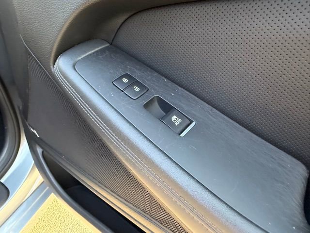 Used 2015 Hyundai Genesis 5.0 RWD image 32