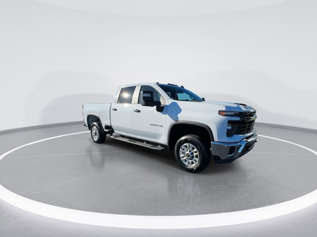 Used 2025 Chevrolet Silverado 2500 W/T image 2
