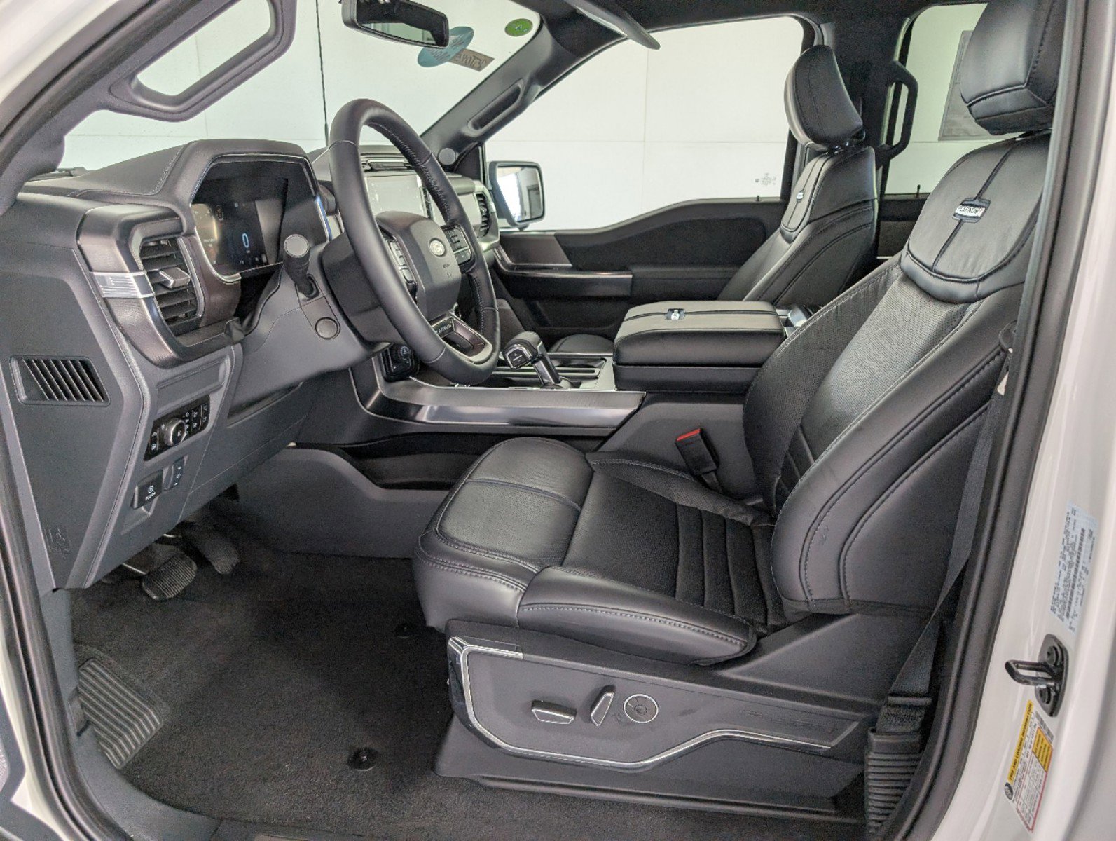 New 2025 Ford F150 Platinum w/ FX4 Off-Road Package image 11