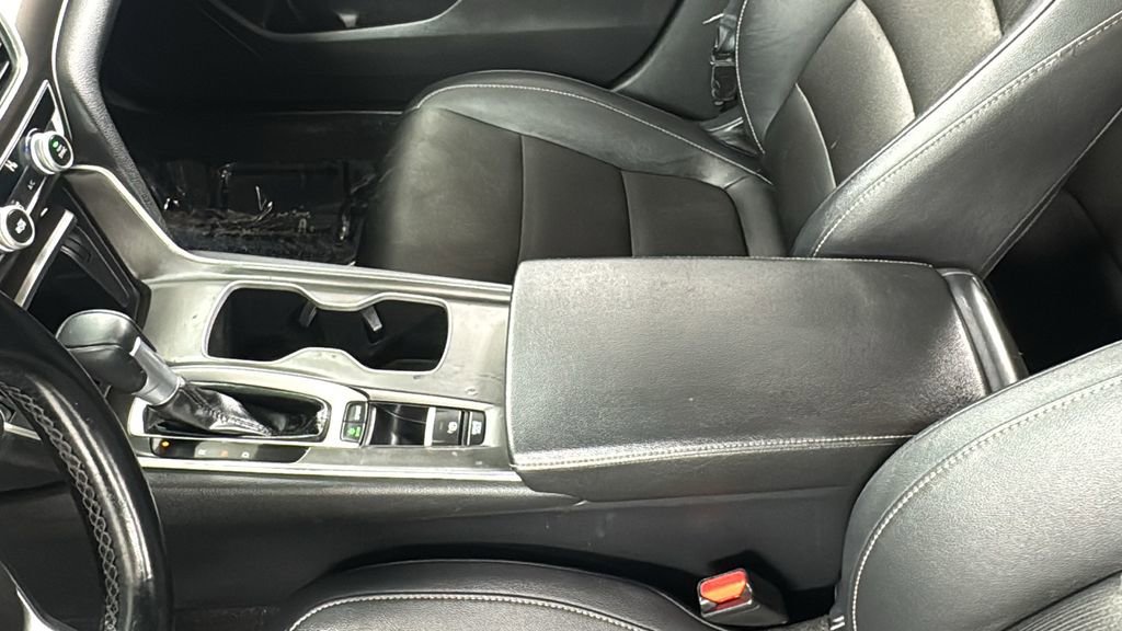 Used 2020 Honda Accord Sport image 32
