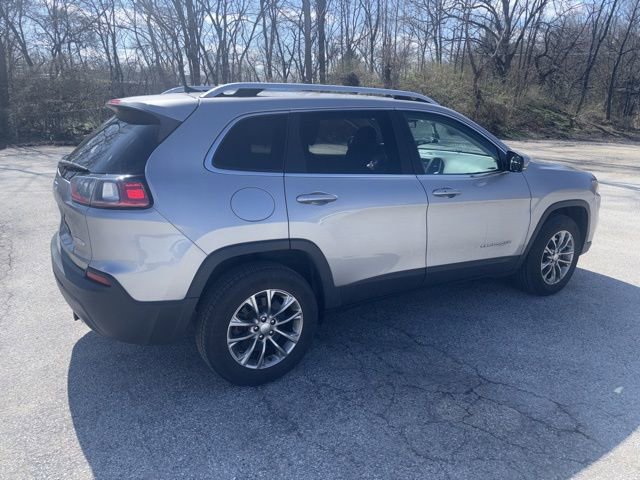Used 2019 Jeep Cherokee Latitude Plus image 4