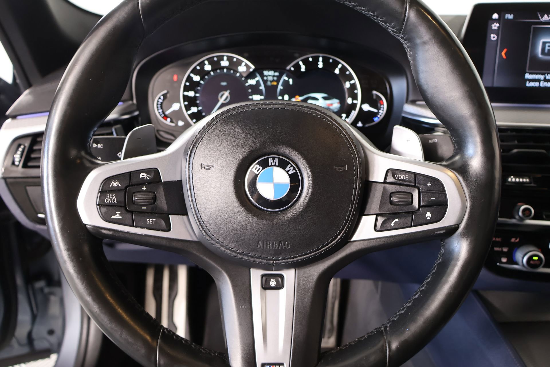 Used 2019 BMW M550i xDrive image 3