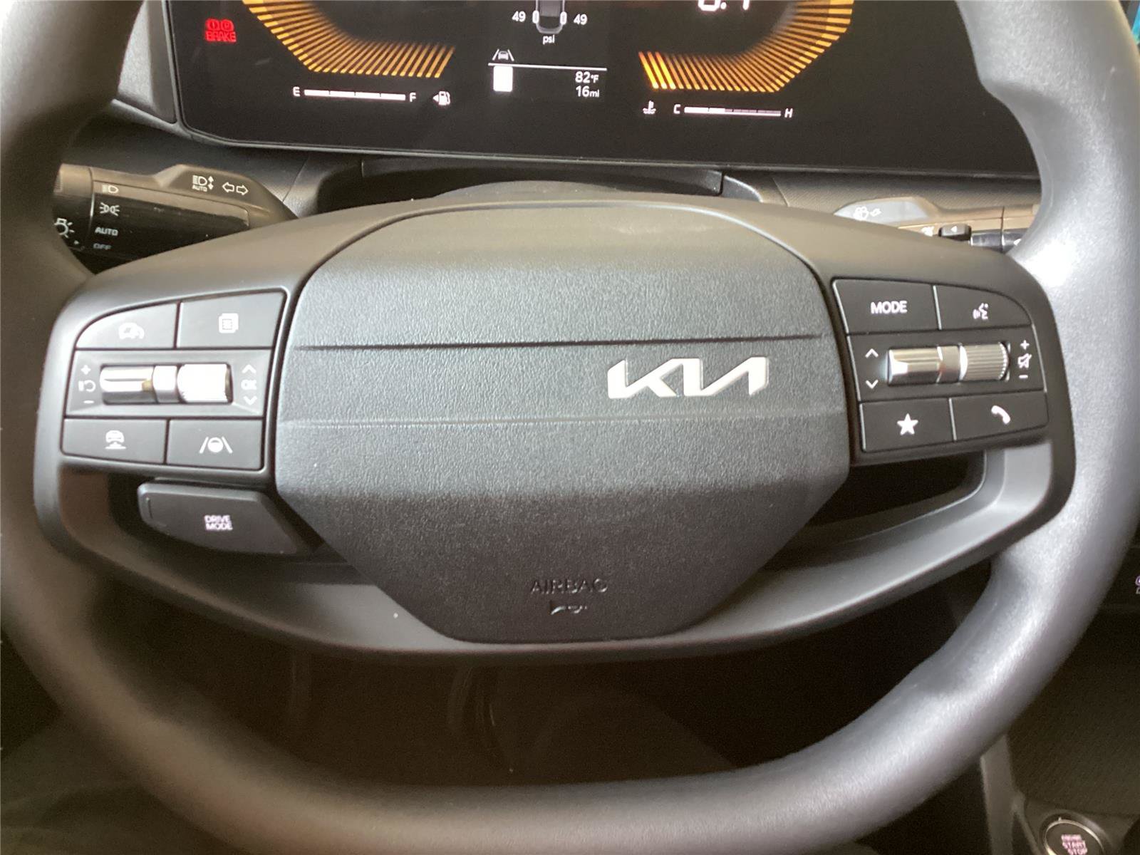 New 2026 Kia K4 FWD image 19