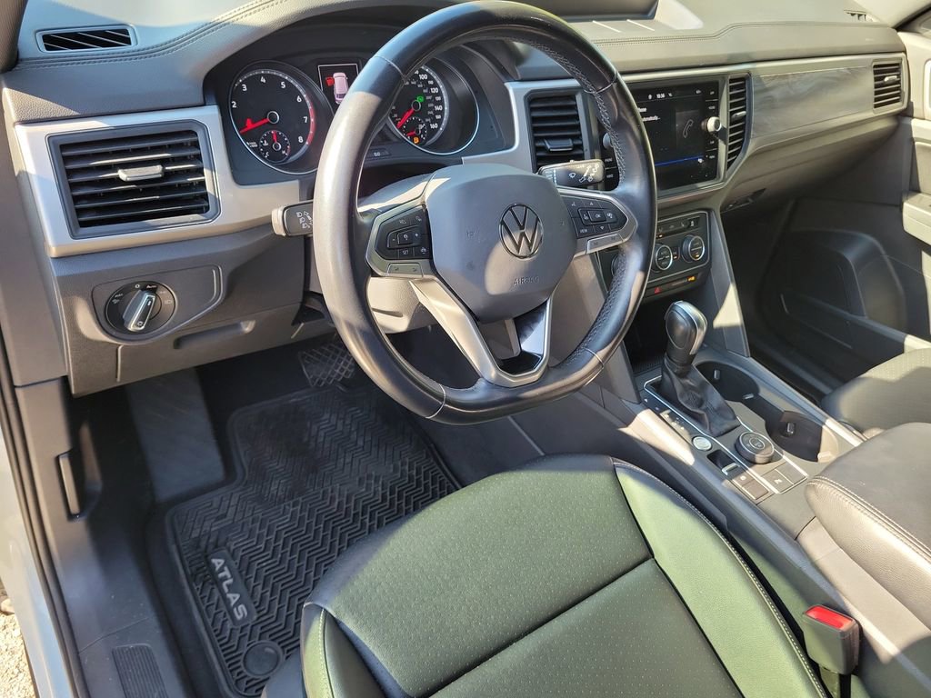 Used 2020 Volkswagen Atlas Cross Sport SE image 20