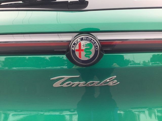 Used 2025 Alfa Romeo Tonale w/ Premium Package image 43