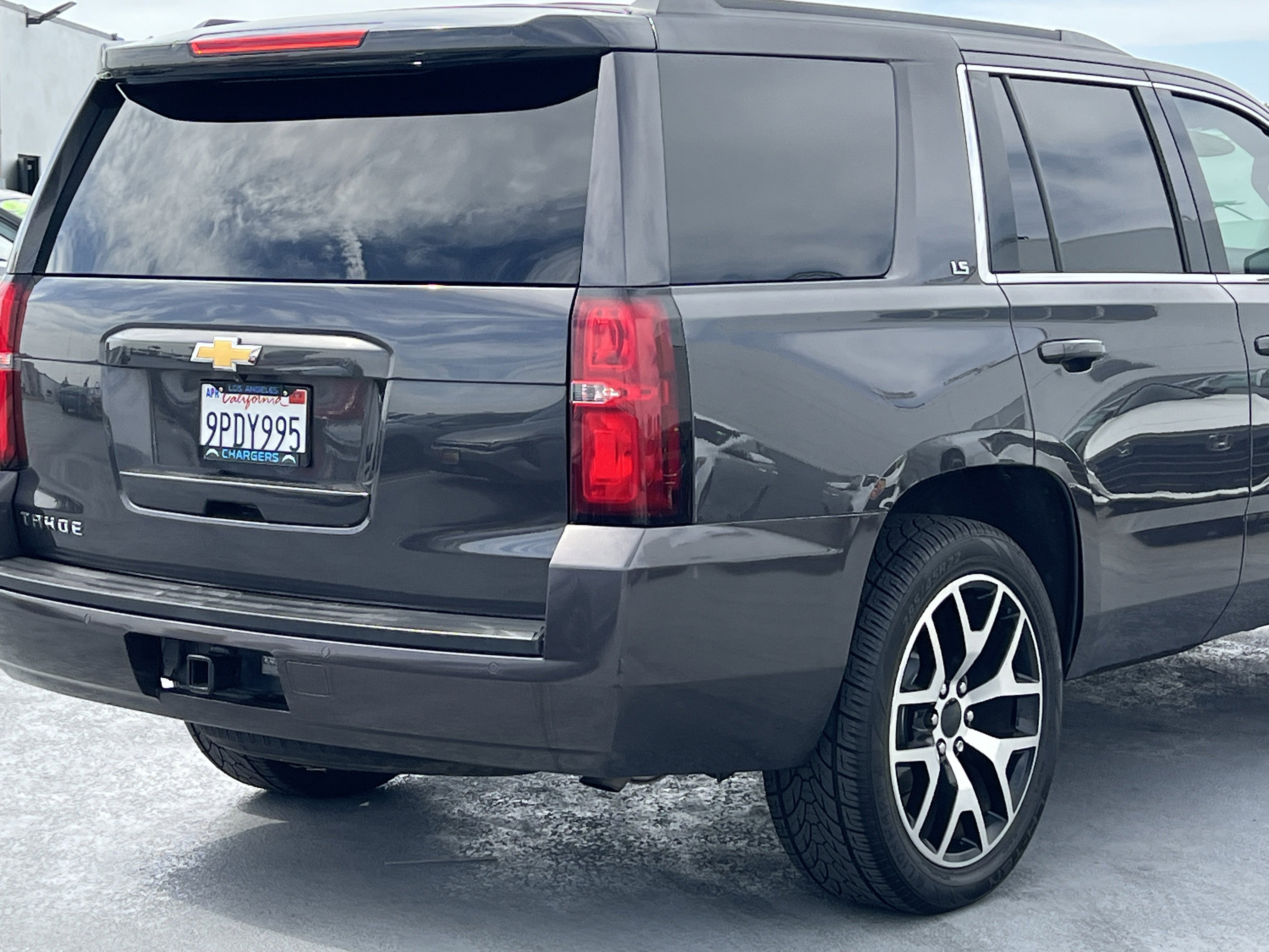 Used 2016 Chevrolet Tahoe LS image 8