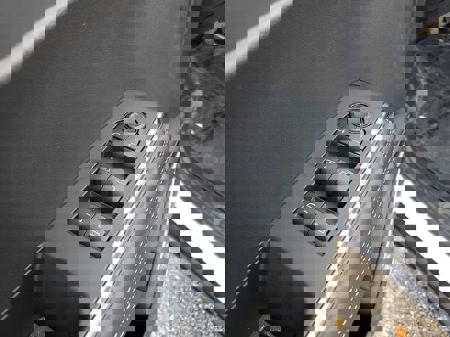 New 2026 GMC Acadia Elevation image 18