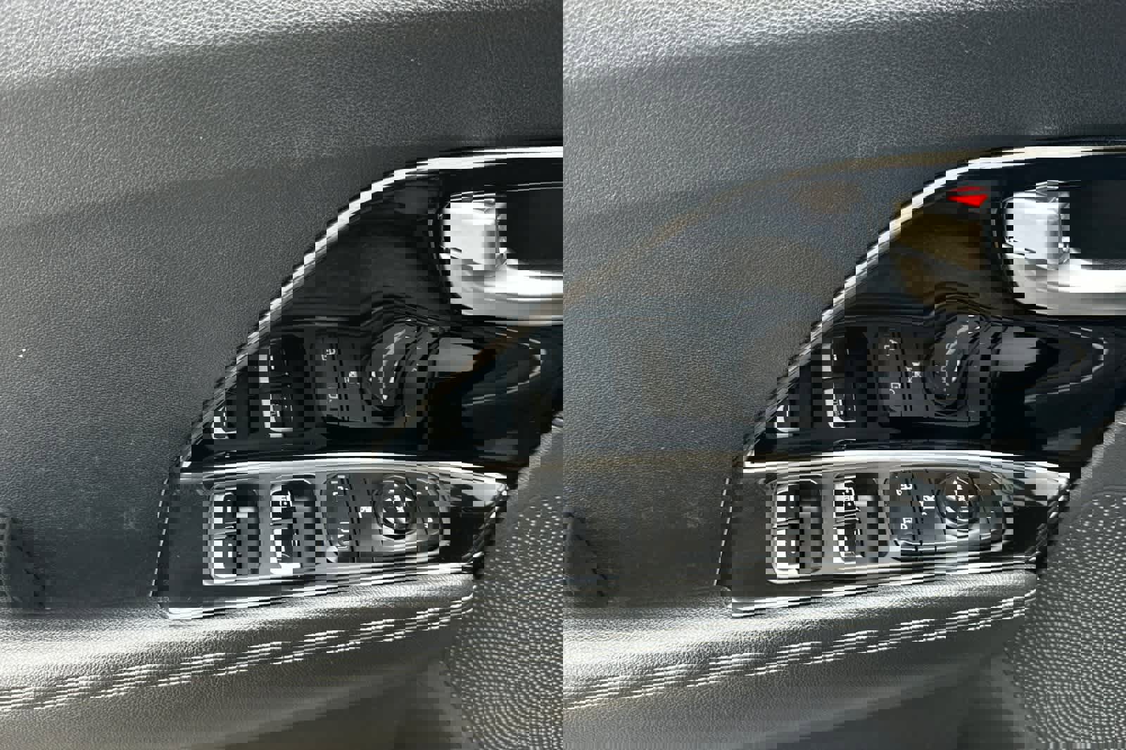 Used 2022 Kia Niro LXS image 13