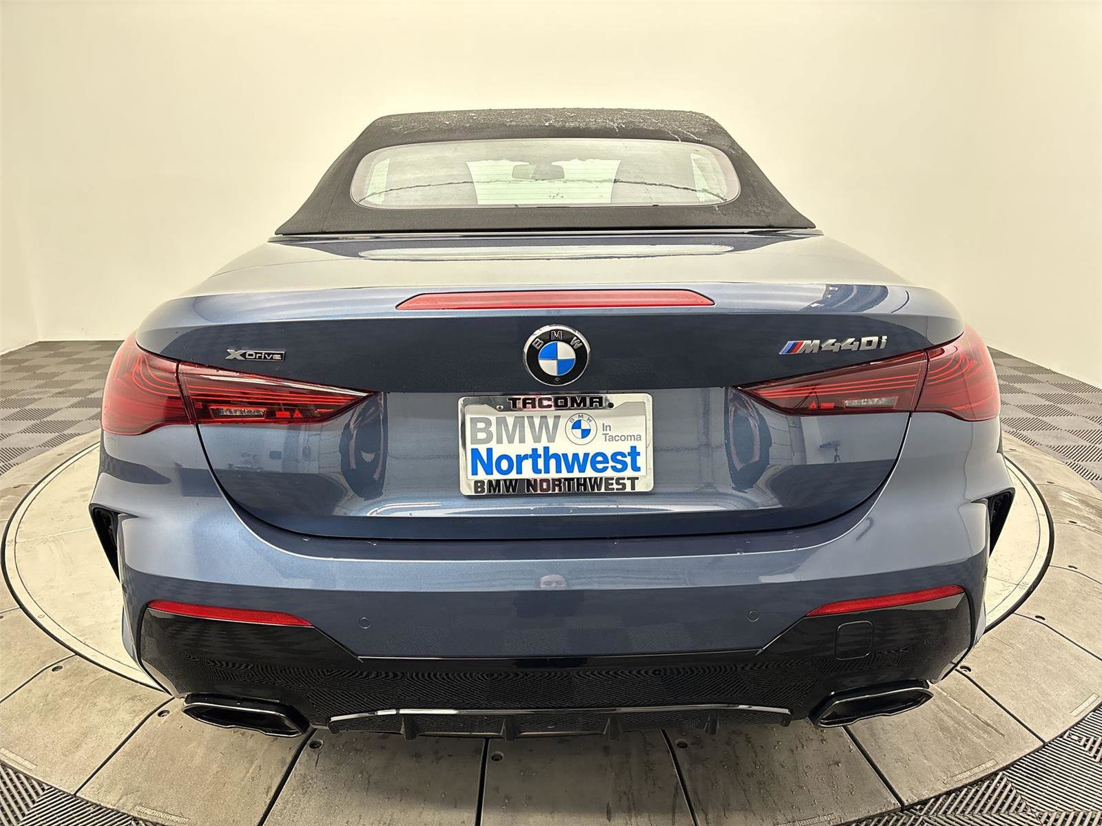 New 2026 BMW 440i xDrive Convertible w/ Premium Package image 15