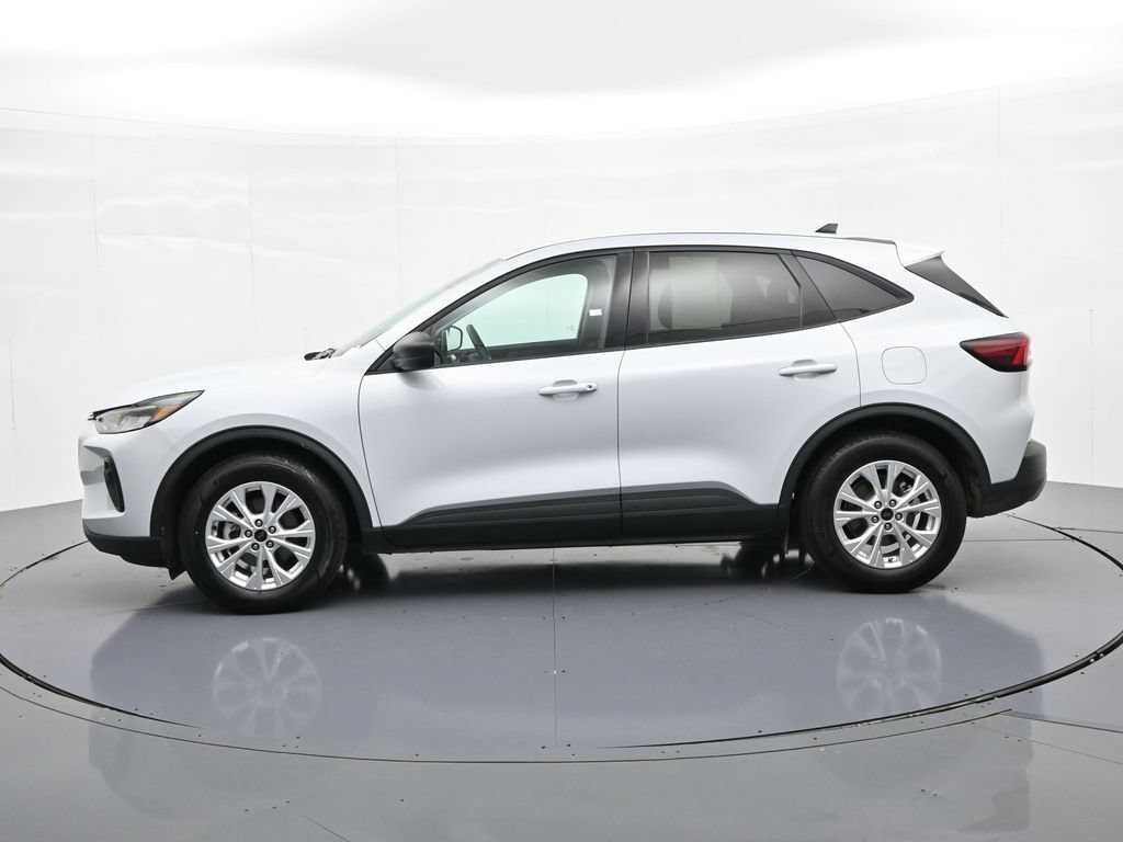 Used 2025 Ford Escape Active FWD image 9