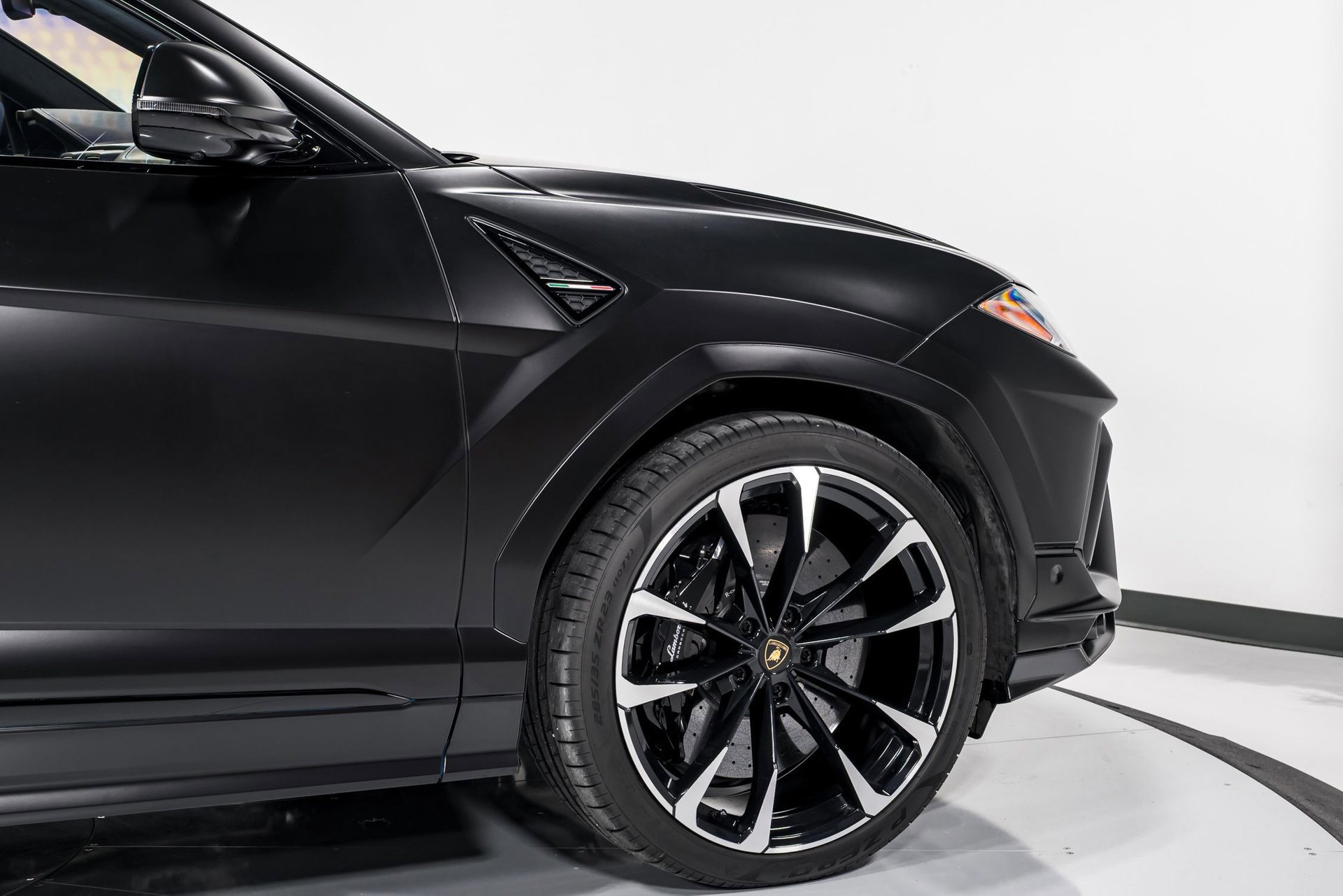Used 2024 Lamborghini Urus S image 52