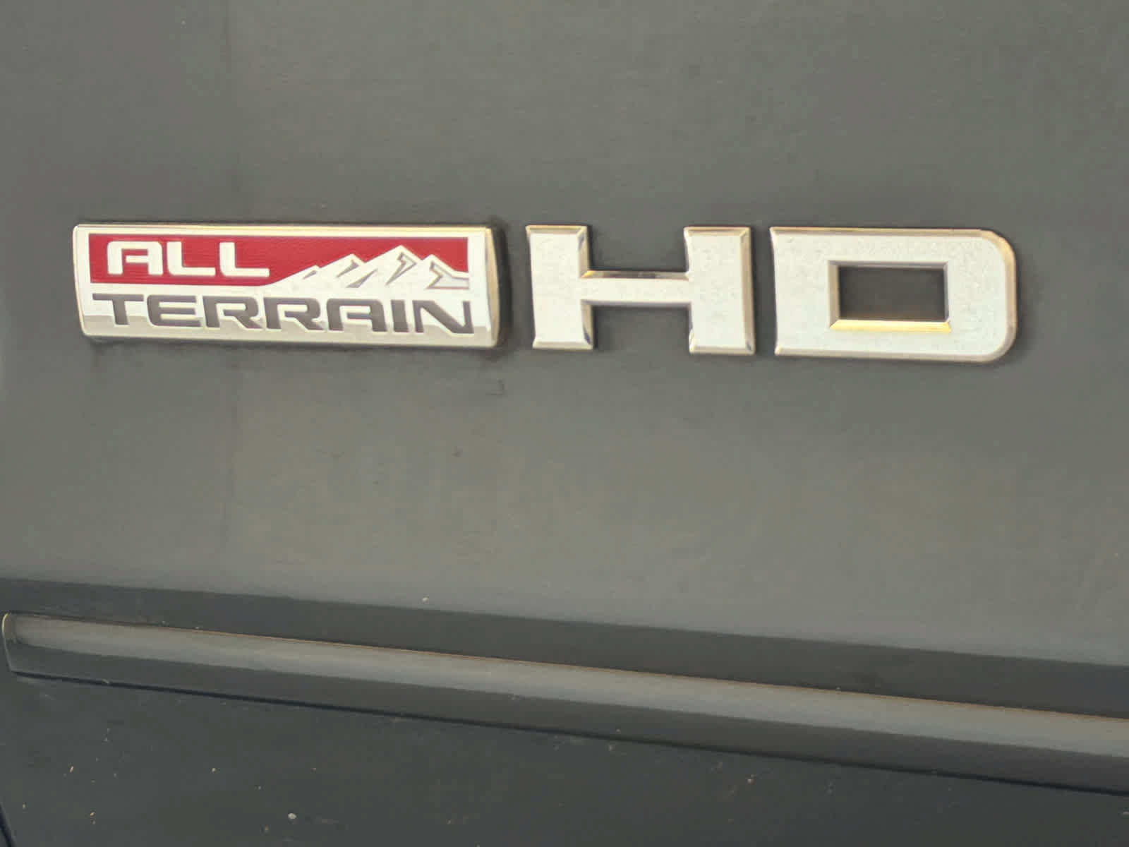 Used 2018 GMC Sierra 2500 SLT w/ Duramax Plus Package AWD/4WD image 13