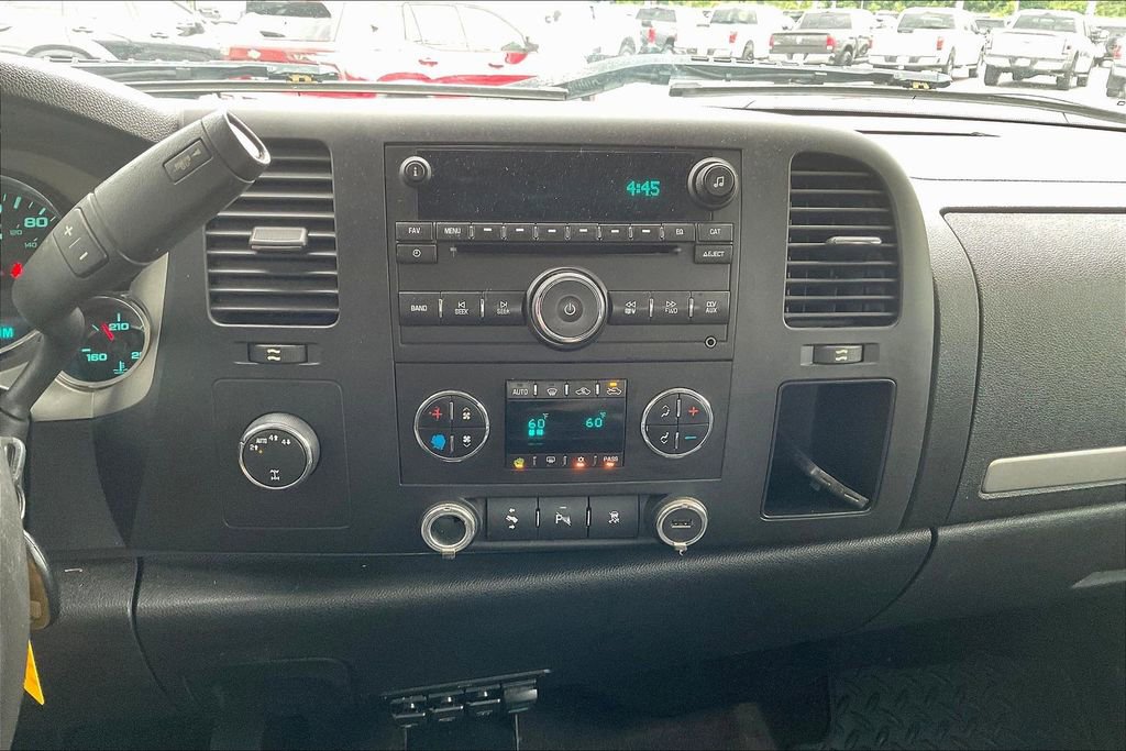 Used 2011 Chevrolet Silverado 1500 LT w/ All-Star Edition AWD/4WD image 23
