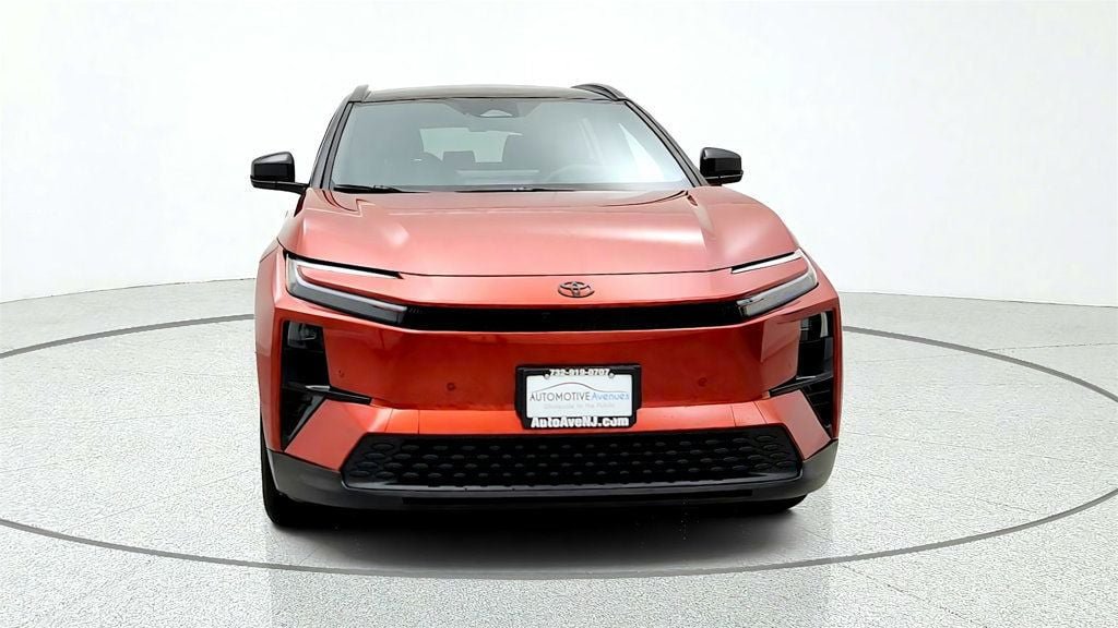 Used 2026 Toyota C-HR AWD/4WD image 2