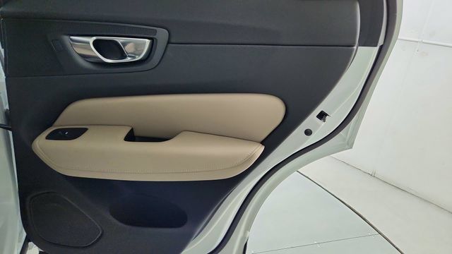 New 2026 Volvo XC60 T8 Plus w/ Climate Package AWD/4WD image 32