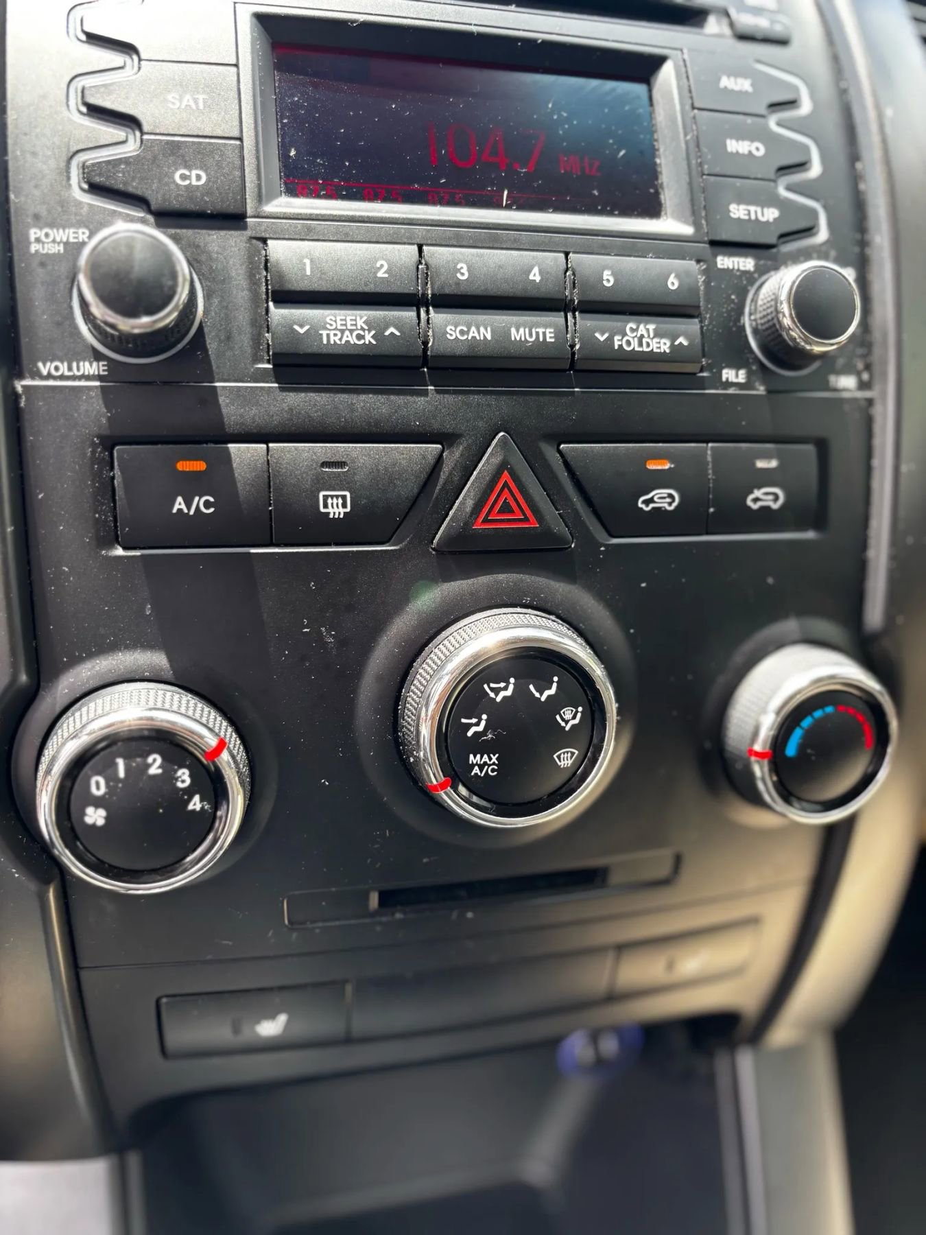 Used 2011 Kia Sorento LX w/ Convenience Pkg image 22