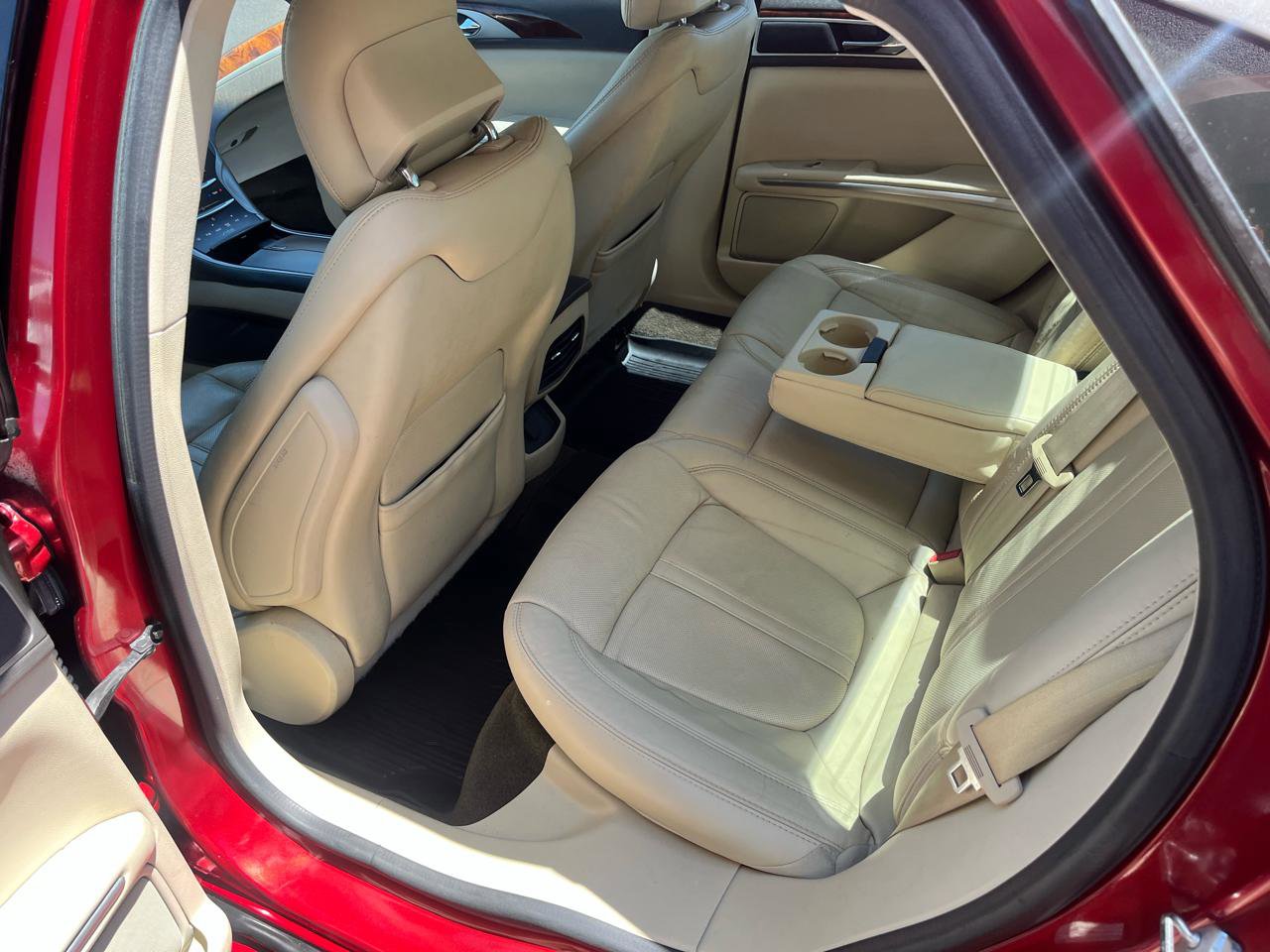 Used 2014 Lincoln MKZ AWD w/ Equipment Group 102A Reserve image 28