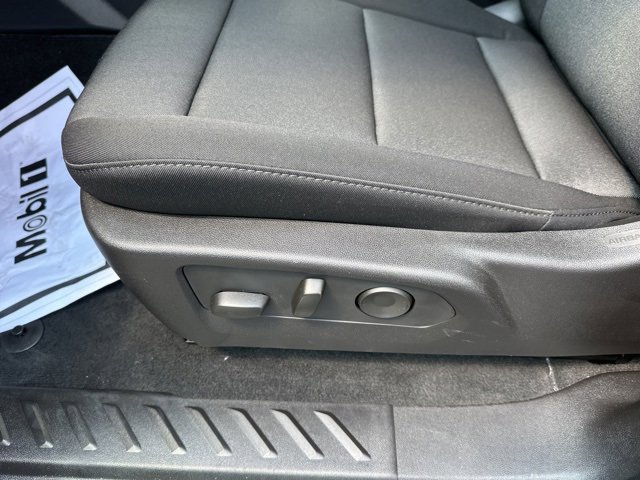New 2026 Chevrolet Colorado W/T w/ WT Custom Package image 21