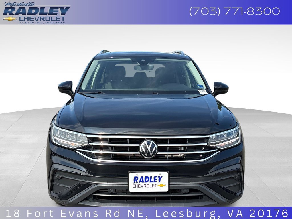 Used 2024 Volkswagen Tiguan SE w/ Panoramic Sunroof Package AWD/4WD image 24