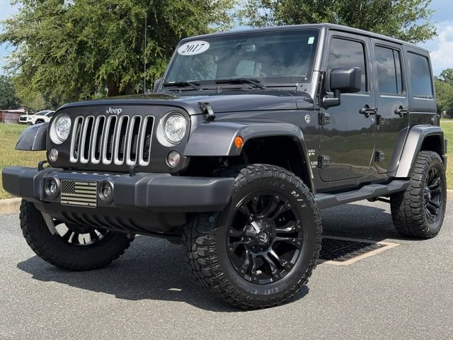 Used 2017 Jeep Wrangler Unlimited Sahara w/ Connectivity Group AWD/4WD video 1