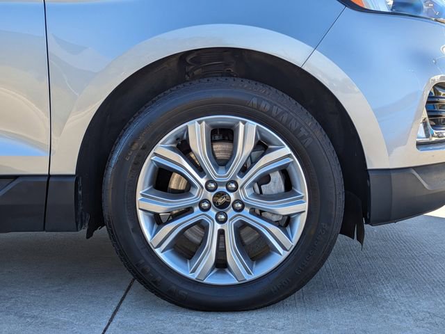 Used 2023 Ford Edge Titanium image 12